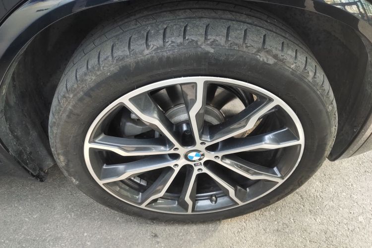 宝马X3 2023款 xDrive30i 领先型 M曜夜套装车身外观10