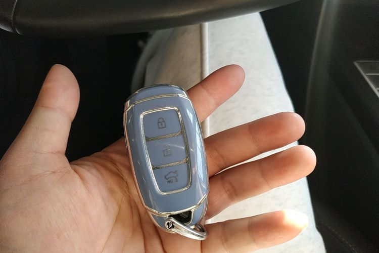 现代 伊兰特 2021款 1.5L CVT LUX尊贵版中控内饰11