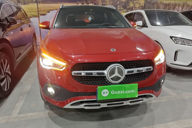 奔驰GLA 2022款 改款 GLA 200车身外观2