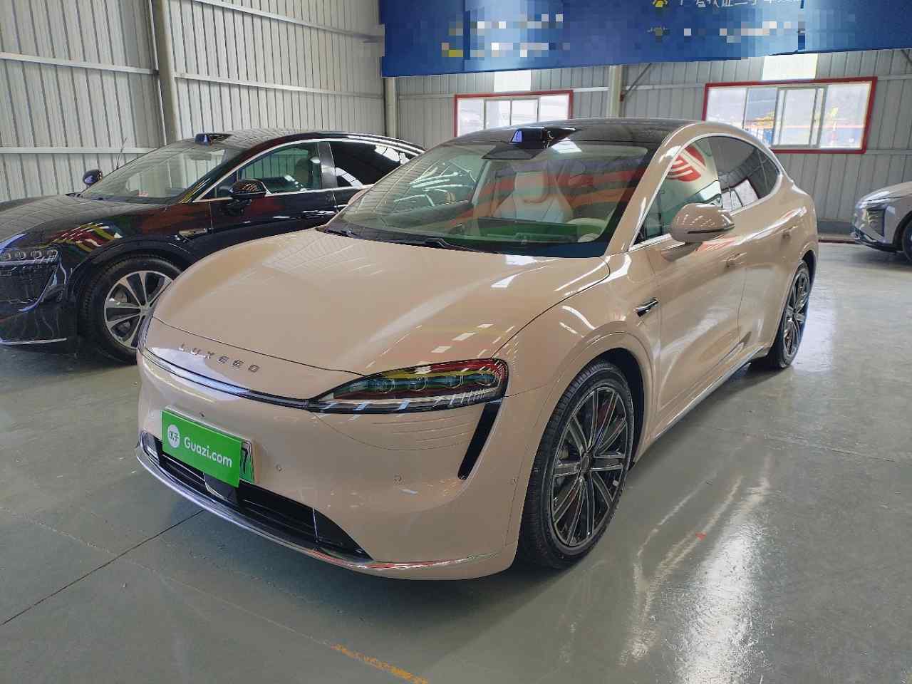 鸿蒙智行 智界R7 2025款 增程 251km Max(2)