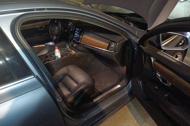 沃尔沃S90 2019款 T5 智逸版局部细节9005