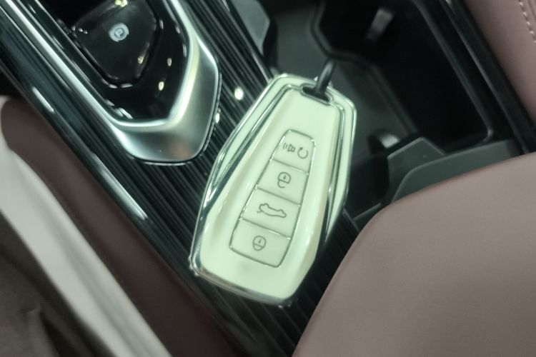 吉利汽车 星越L 2024款 2.0TD 高功自动两驱云起版中控内饰11