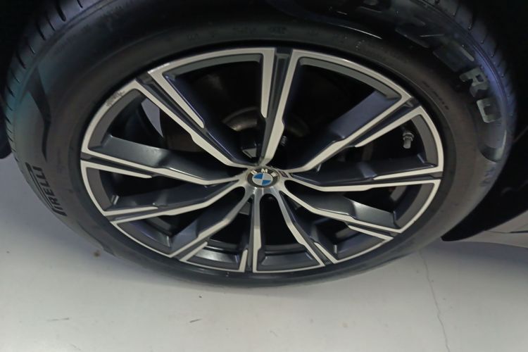 宝马X5(进口) 2019款 xDrive40i M运动套装车身外观6005