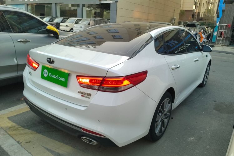 起亚K5 2017款 2.0L 自动15周年特别版LUX车身外观7