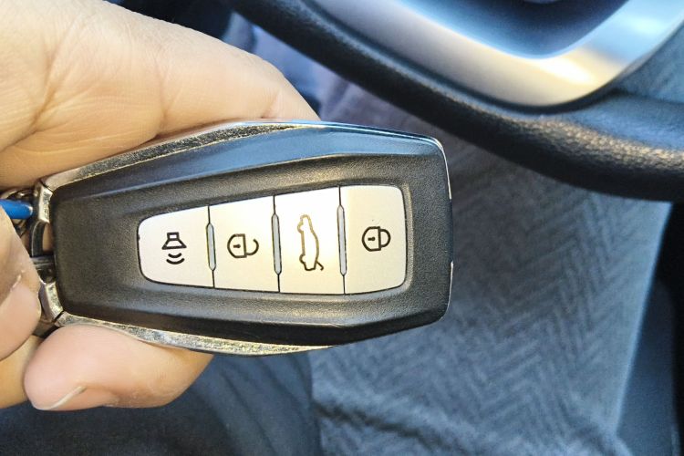 吉利汽车 帝豪 2021款 UP 1.5L CVT豪华型中控内饰11