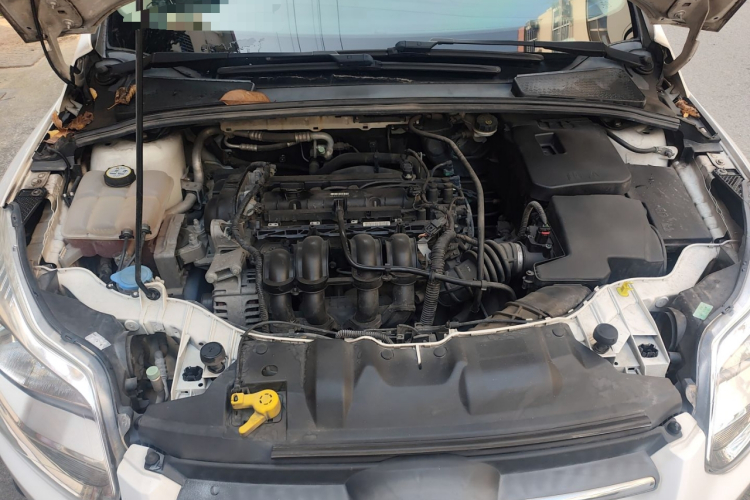 福特 福克斯 2012款 两厢 1.6L 手动舒适型局部细节24