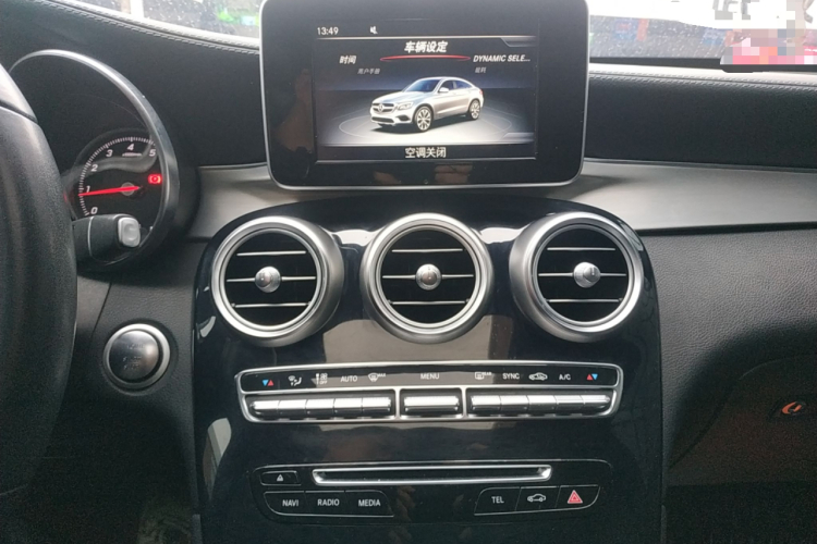 奔驰GLC轿跑 2017款 GLC 200 4MATIC 轿跑SUV局部细节16