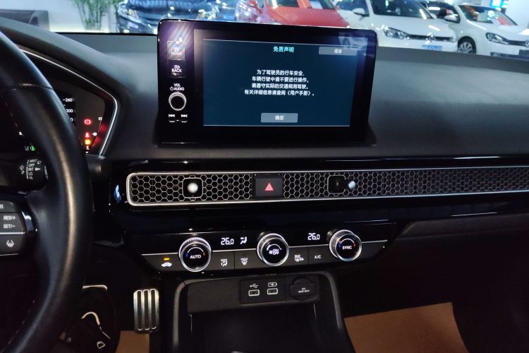 本田 思域 2023款 HATCHBACK 240TURBO 手动极劲版中控内饰16