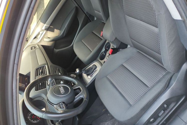 奥迪Q3 2015款 35 TFSI 百万纪念智领型局部细节19