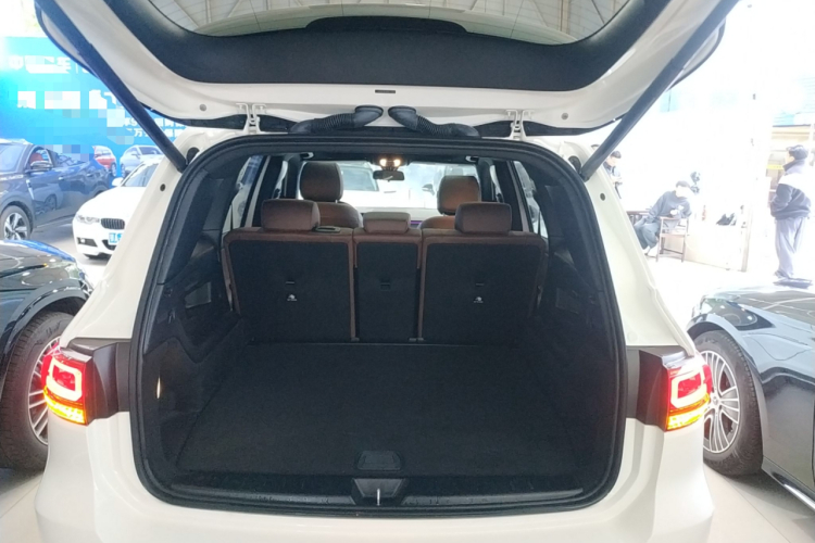 奔驰GLB 2021款 GLB 200 动感型局部细节23