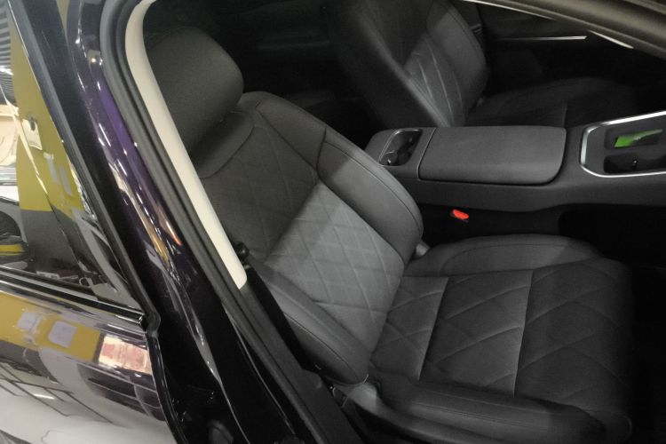 零跑汽车 零跑C16 2026款 增程 280激光雷达智尊版 5座局部细节41