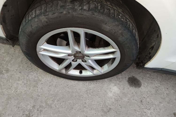 奥迪Q5 2017款 40 TFSI 技术型车身外观6007