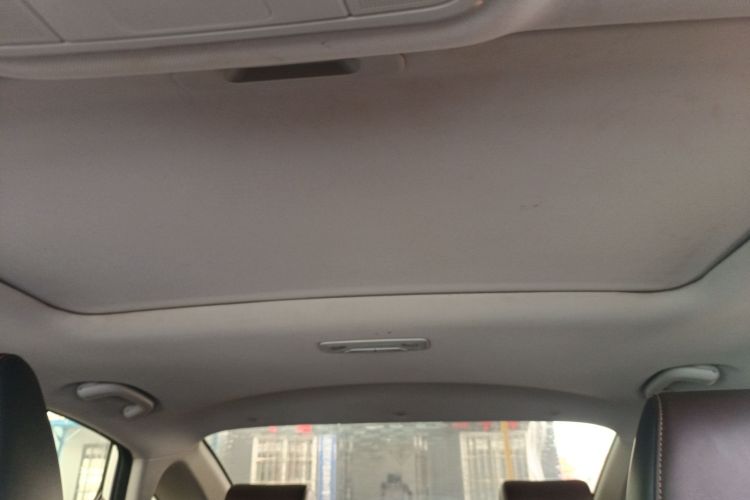 长安 逸动 2018款 1.6L GDI 手动领尚型中控内饰22