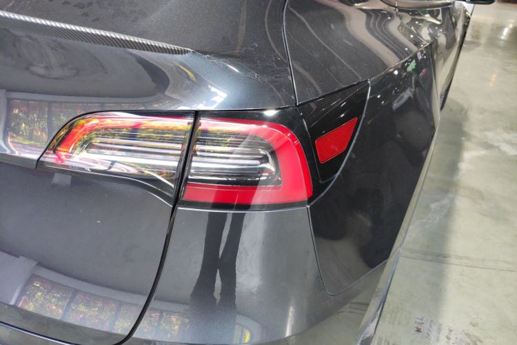 特斯拉 Model Y 2024款 后轮驱动版车身外观6006