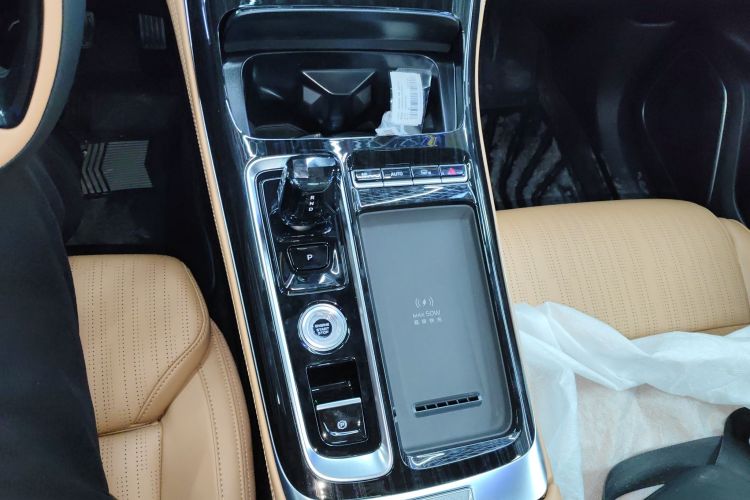 吉利汽车 博越L 2025款 第四代 1.5TD DCT 锦绣中控内饰18