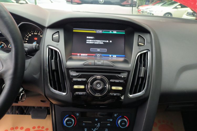 福特 福克斯 2015款 两厢 1.6L 自动风尚型局部细节16