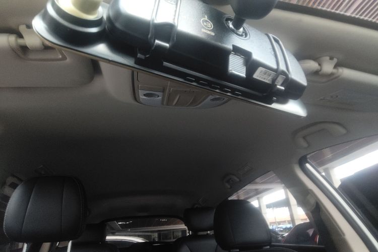 比亚迪 宋MAX 2018款 1.5T 自动智联豪华型 6座局部细节22