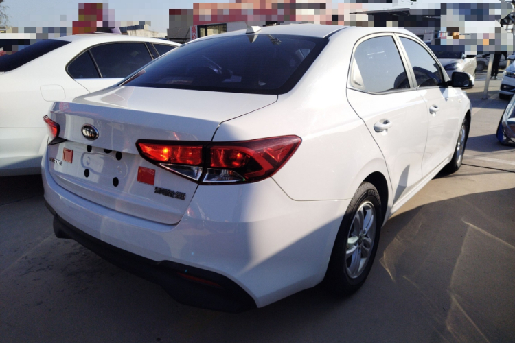 起亚 福瑞迪 2019款 1.6L 手动舒适版 国VI车身外观7