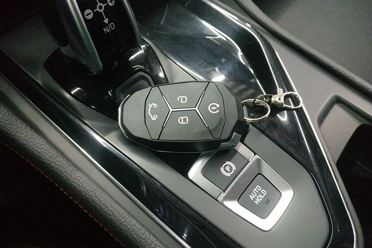 领克02 2019款 高能版 2.0T 自动两驱劲Pro版 国VI中控内饰11