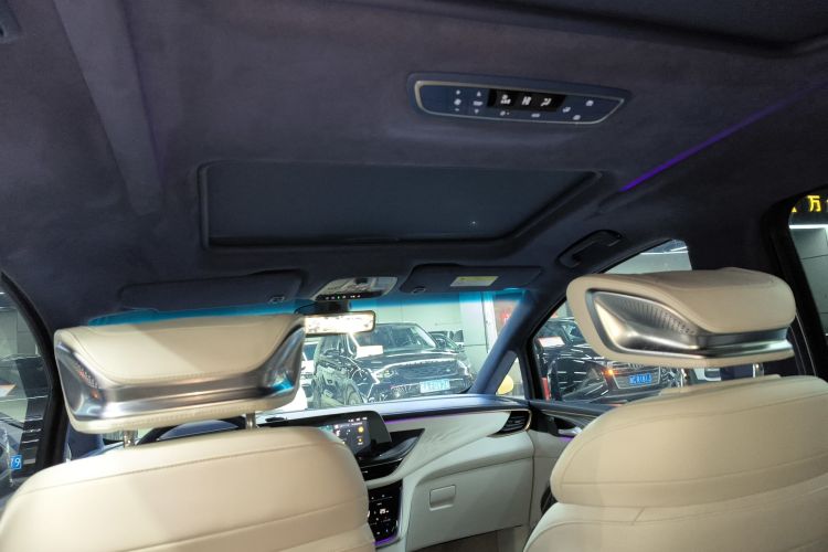 别克GL8 2020款 Avenir艾维亚 四座尊礼版中控内饰22