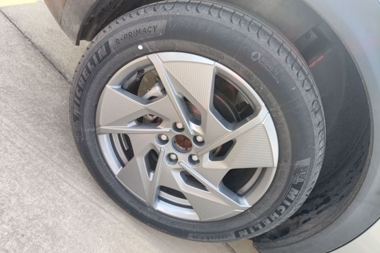 标致408X 2023款 引力版车身外观6008