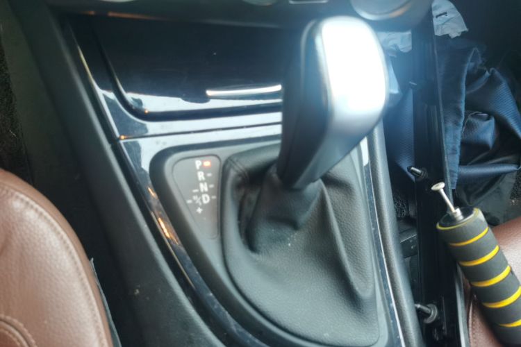 宝马1系(进口) 2011款 120i 敞篷轿跑车局部细节18