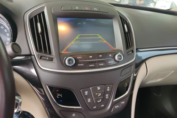 别克 君威 2015款 2.0L 领先时尚型局部细节16