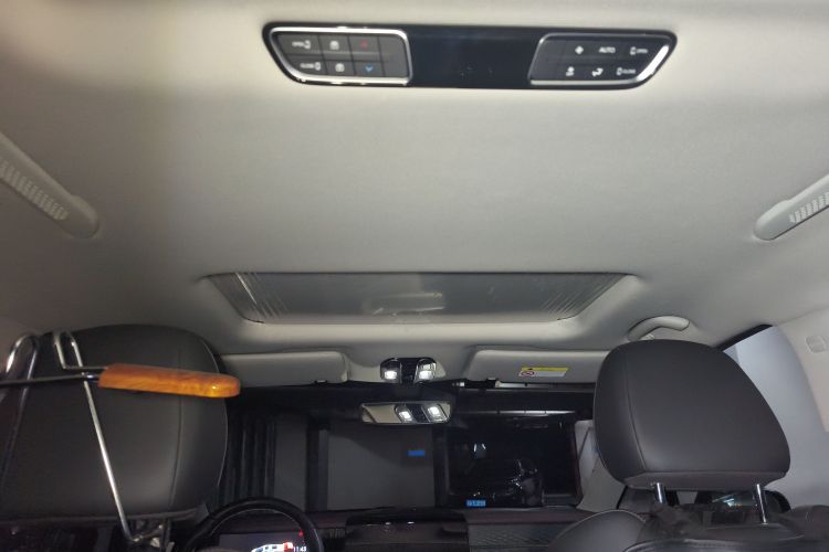 广汽传祺 传祺M8 2024款 大师系列 400T 尊贵版中控内饰22