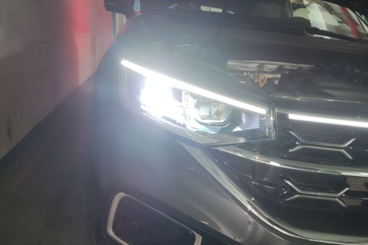 大众 探岳 2023款 300TSI 两驱豪华Plus进阶版车身外观8