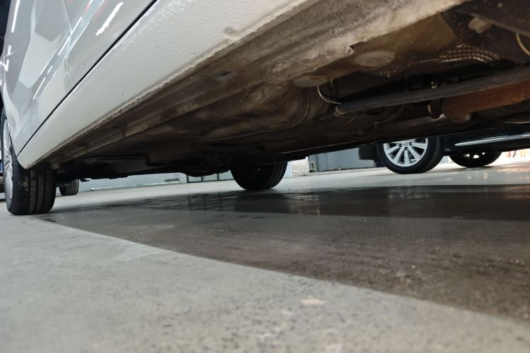 大众 桑塔纳 2018款 1.5L 自动风尚版局部细节9002