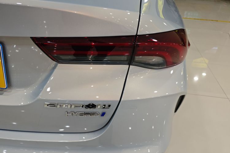 广汽传祺 2023款 影豹H 智能混动版车身外观9