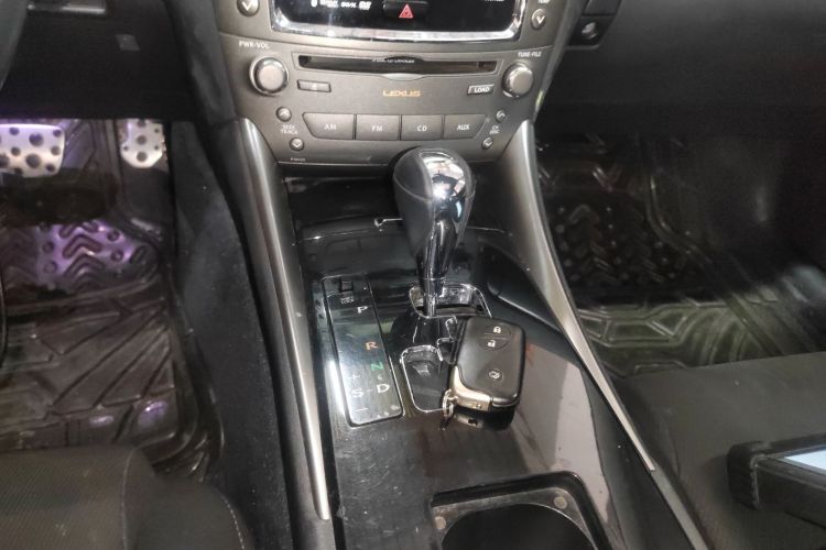 雷克萨斯IS 2011款 250 运动版中控内饰18