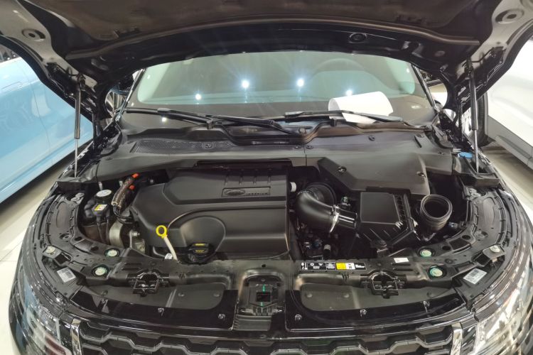 路虎 揽胜极光 2023款 极光L 249PS 豪华版机舱底盘24