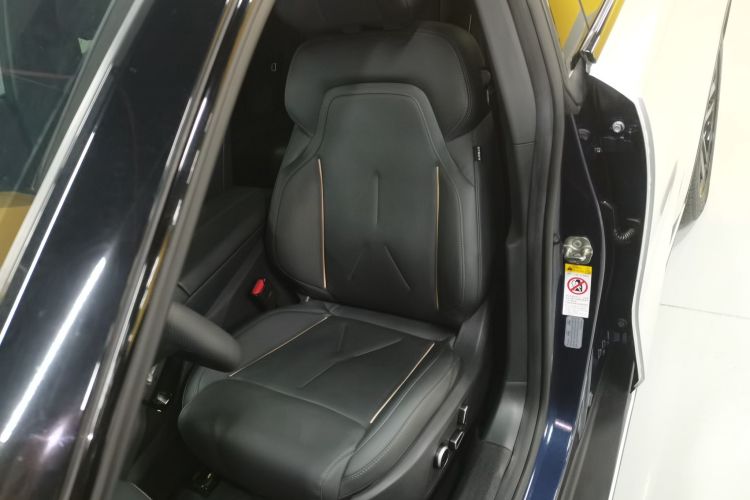 深蓝汽车 深蓝SL03 2022款 515纯电版局部细节19