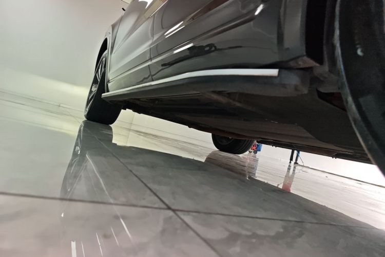 理想汽车 理想ONE 2021款 增程6座版局部细节9002