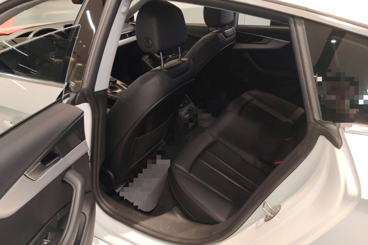 奥迪A5 2017款 Sportback 45 TFSI 时尚型中控内饰21