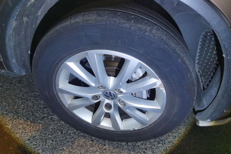 大众 途锐 2015款 3.0TDI 柴油标配型车身外观6007