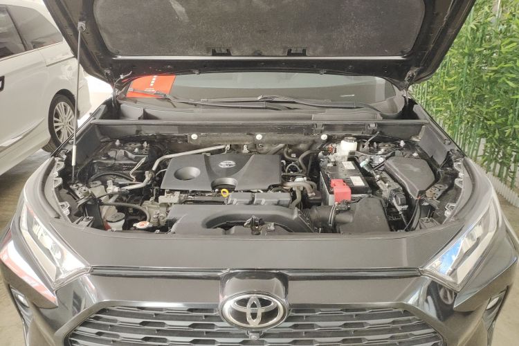 丰田 RAV4荣放 2020款 2.0L CVT两驱风尚版机舱底盘24