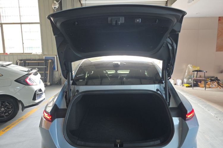 蔚来ET5 2022款 75kWh机舱底盘23