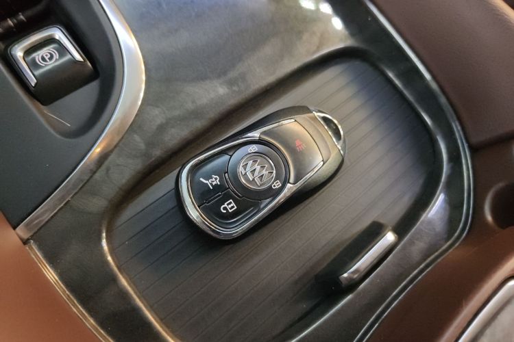 别克 昂科威 2016款 28T 四驱精英型中控内饰11