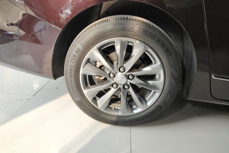 别克GL8 2022款 Avenir艾维亚 六座贤礼版车身外观6003