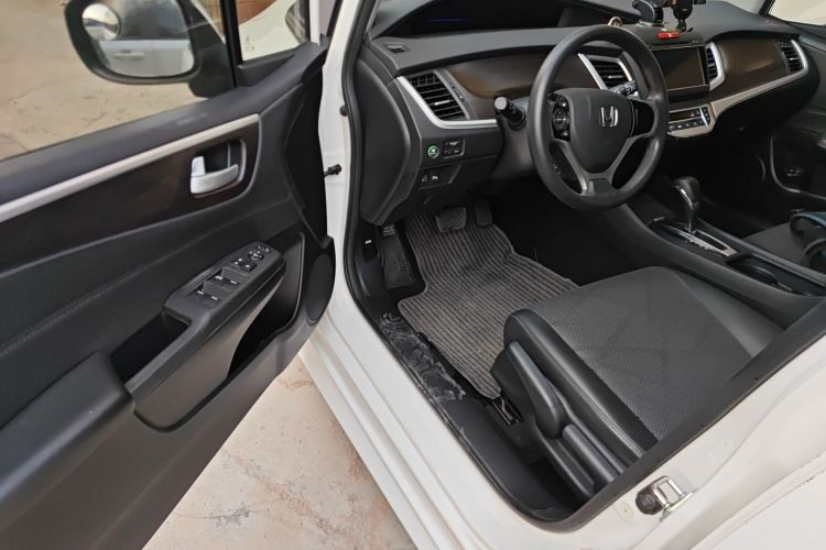 本田 杰德 2013款 1.8L 自动舒适版 5座中控内饰20