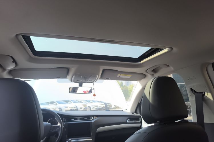 标致408 2020款 360THP 十周年质臻版中控内饰22