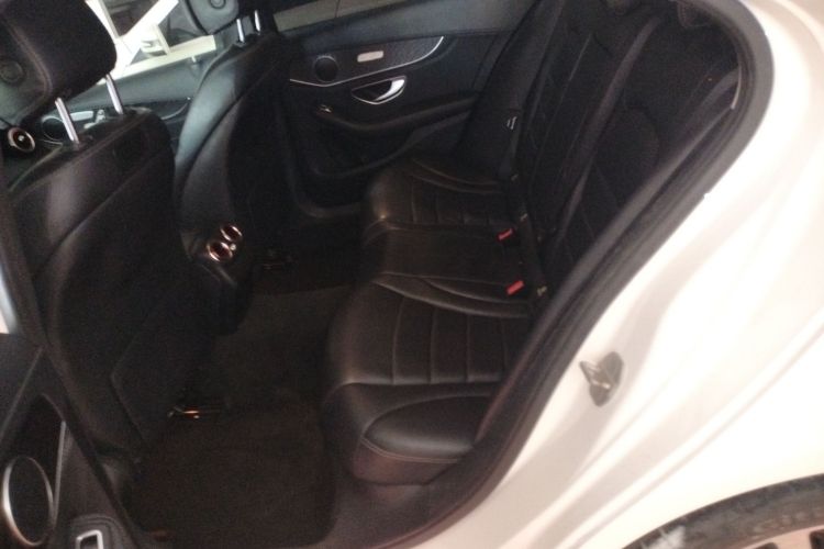 奔驰C级 2015款 改款 C 200 L 运动型中控内饰7004