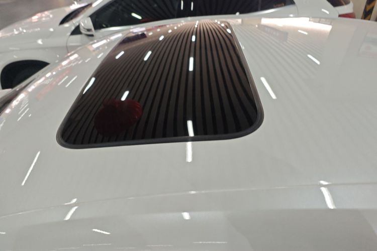 本田 思域 2023款 HATCHBACK 240TURBO CVT极锐版局部细节57