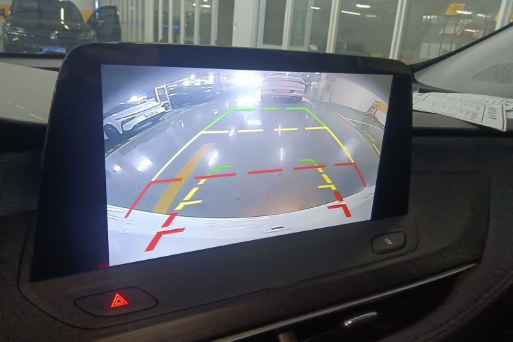 别克 微蓝6 2024款 450km 出行版中控内饰16