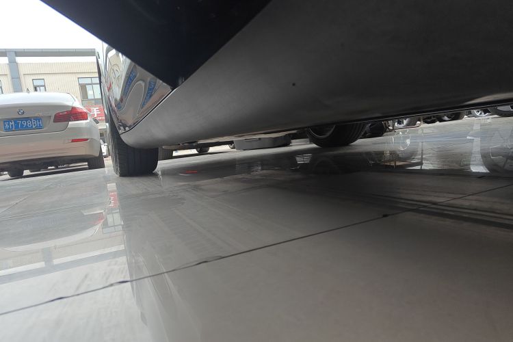 特斯拉 Model Y 2021款 长续航全轮驱动版 3D7局部细节9002