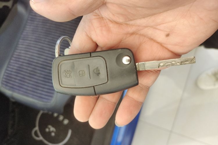 福特 嘉年华 2013款 两厢 1.5L 手动风尚型中控内饰11