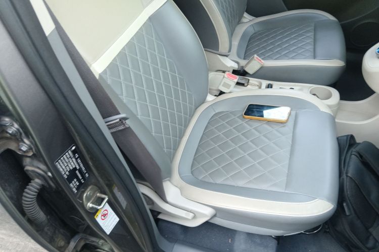 欧拉白猫 2020款 401km 长续航型局部细节41