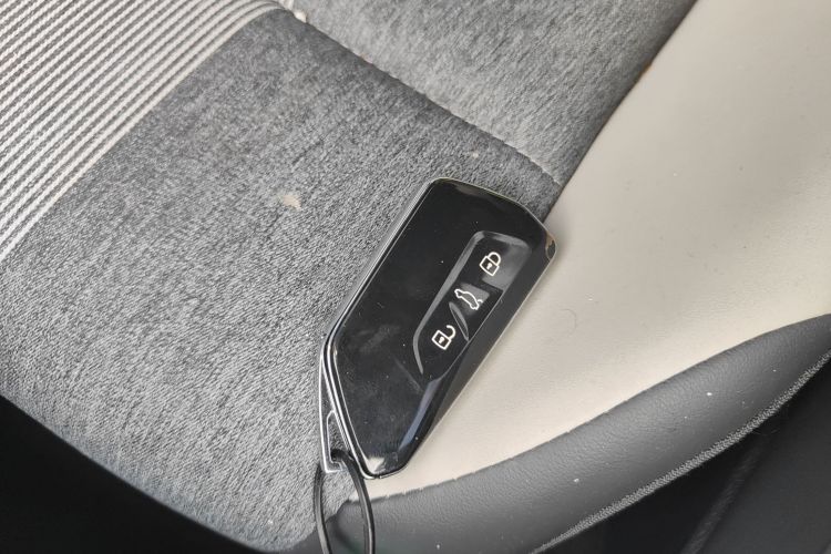 大众 ID.4 CROZZ 2022款 长续航PURE+版中控内饰7001